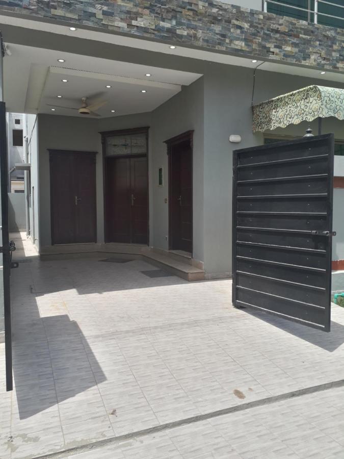Fully Serviced Holiday Home Near Lahore Ring Road Exterior foto